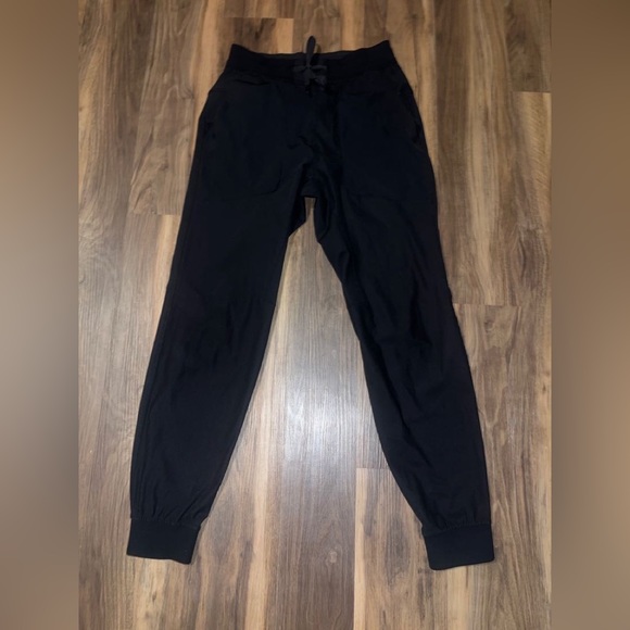 City Sweat Jogger Shorter Lululemon - Picture 4 of 9